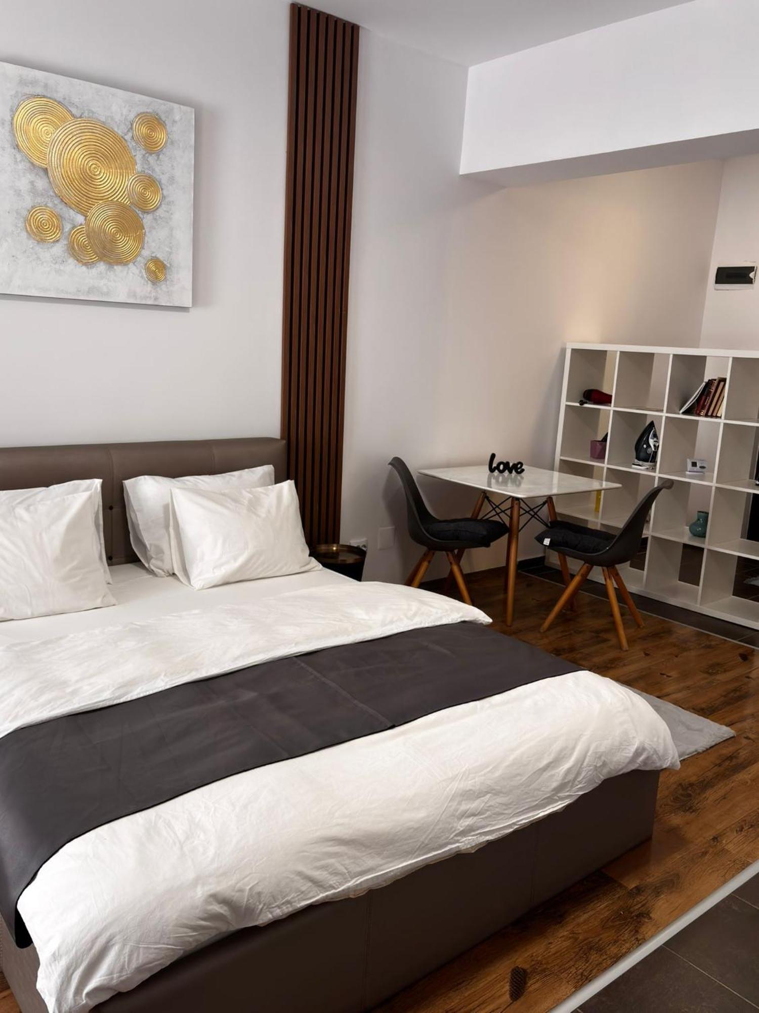 Central Studio Bucharest بوخارست المظهر الخارجي الصورة
