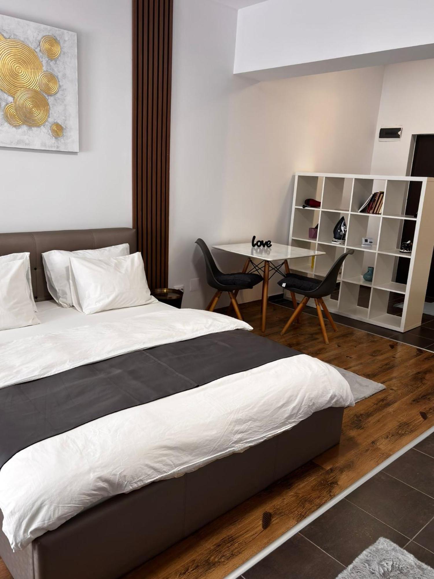 Central Studio Bucharest بوخارست المظهر الخارجي الصورة