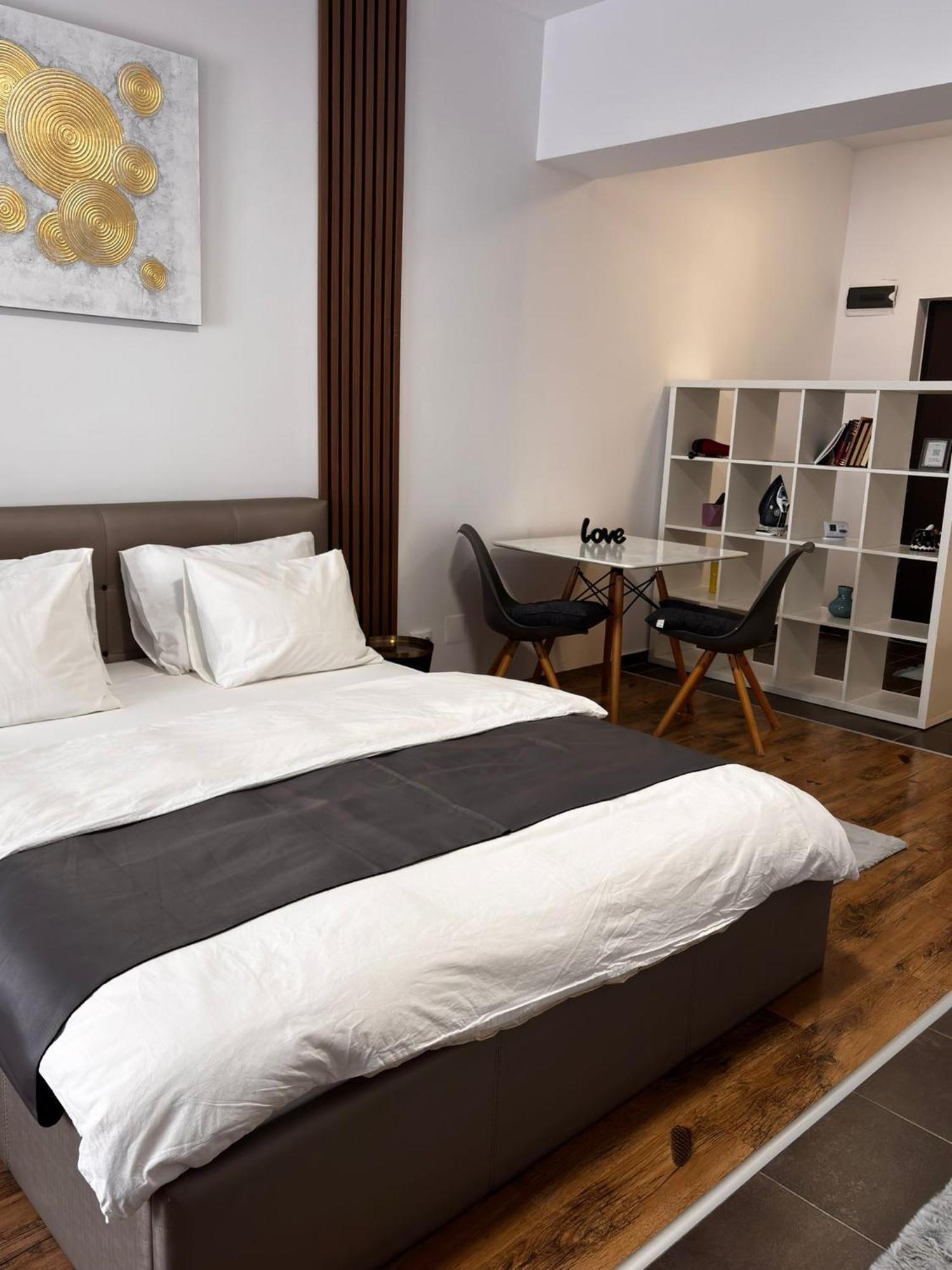 Central Studio Bucharest بوخارست المظهر الخارجي الصورة